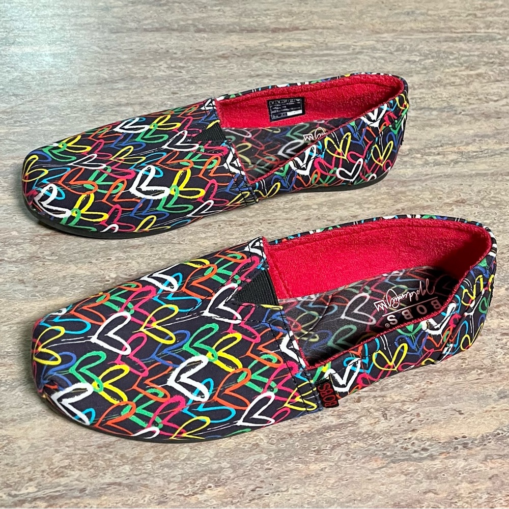 NWOT Bobs X JGoldwyn black slip ons with multicolored hearts - Picture 3 of 15